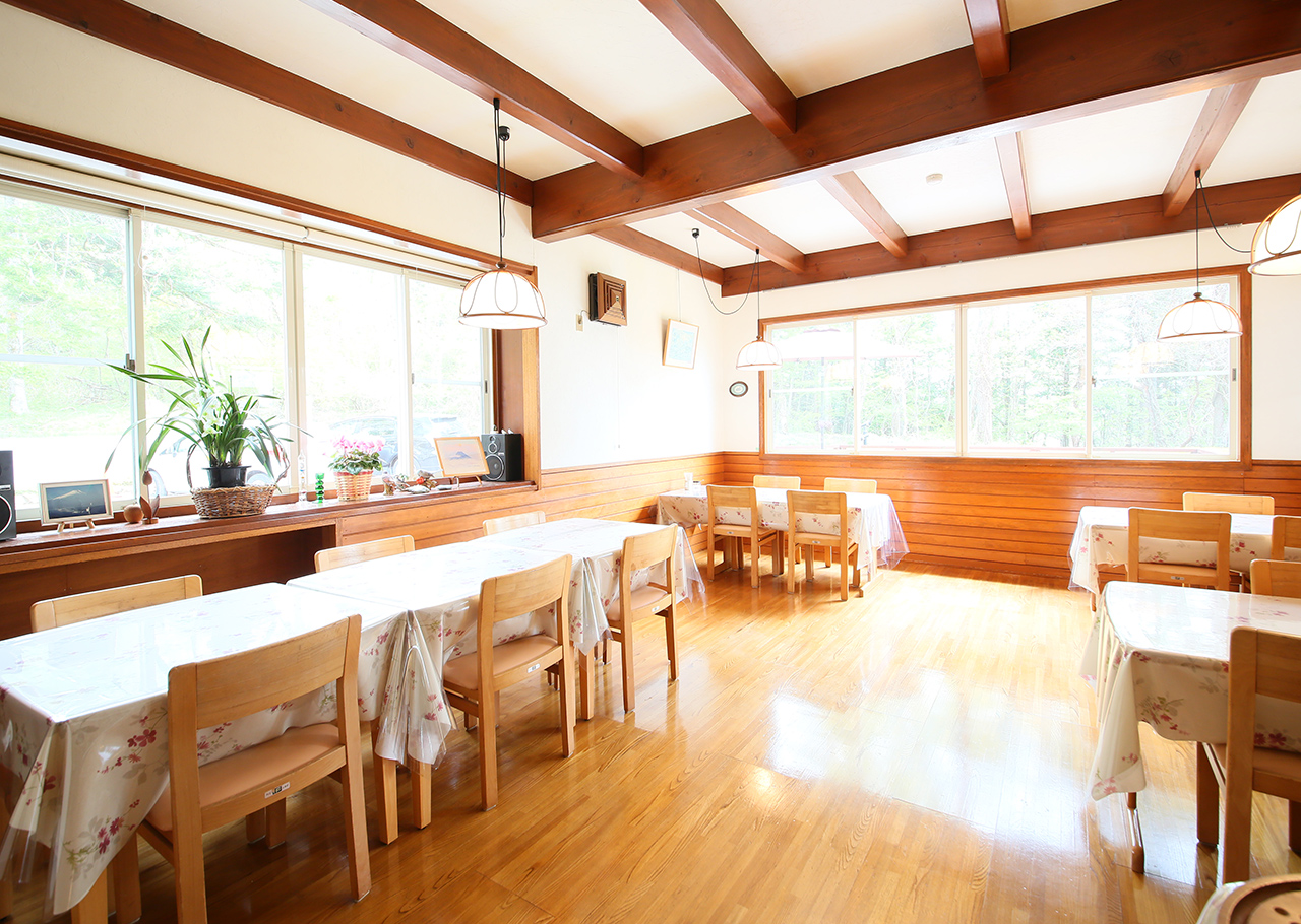 ダイニングルーム